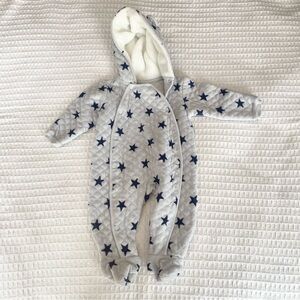 Nordstrom baby grey and blue star print quilted onesie 9M